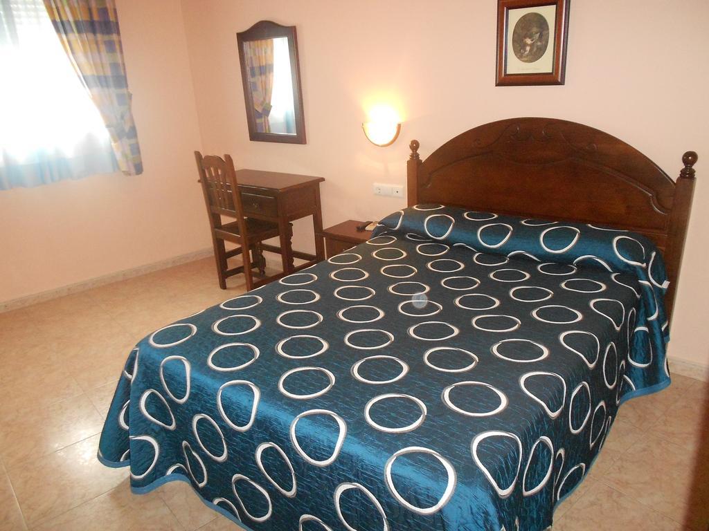 Hostal El Polígono Lucena Habitación foto